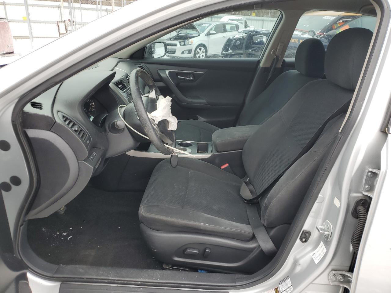 2015 Nissan Altima - Image 7
