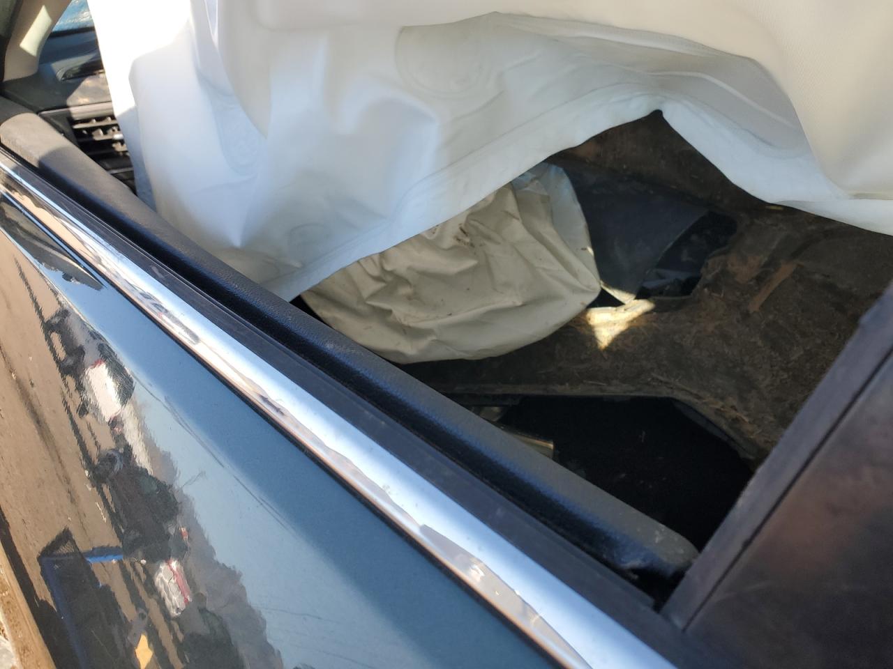 2018 Subaru Outback - Image 8
