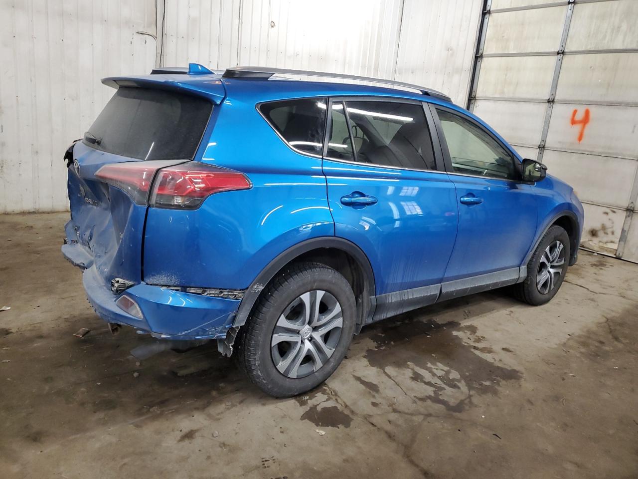 2017 Toyota RAV 4 - Image 3