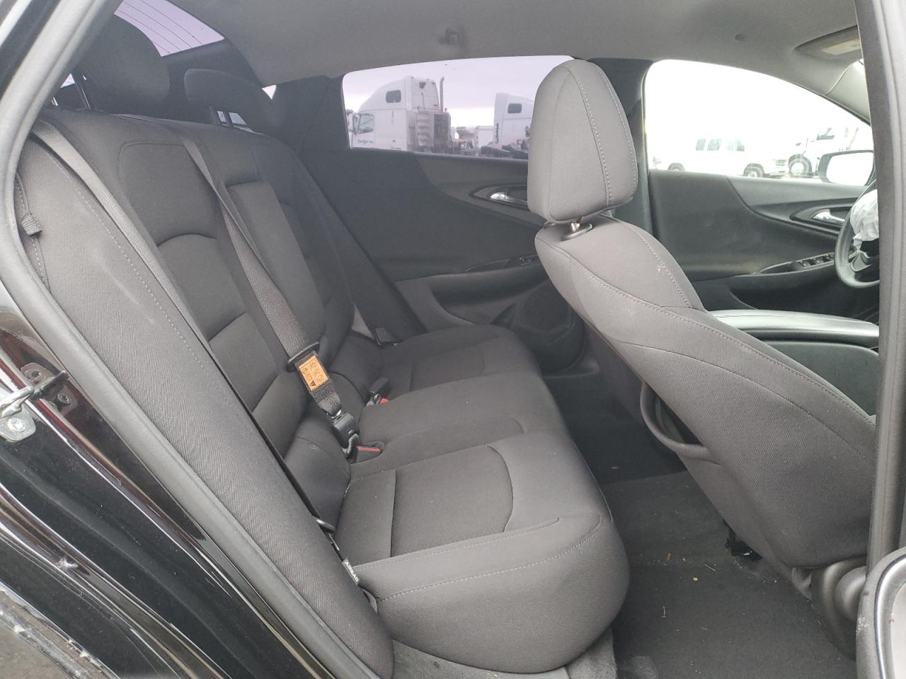 2022 Chevrolet Malibu - Image 11
