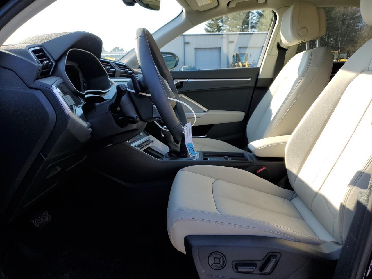 2023 Audi Q3 - Image 7