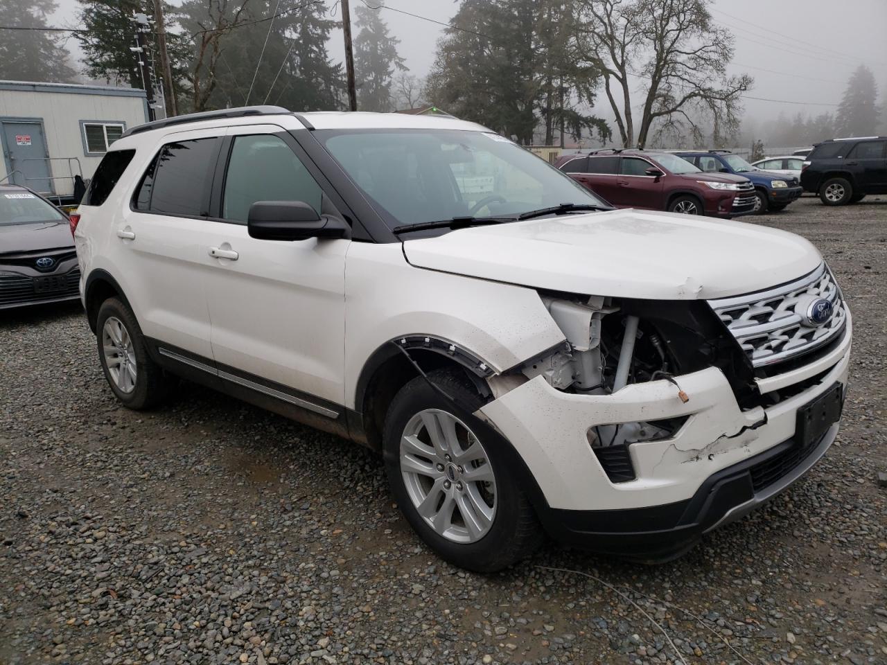 VIN 1FM5K8D82KGA90823 2019 FORD EXPLORER no.4