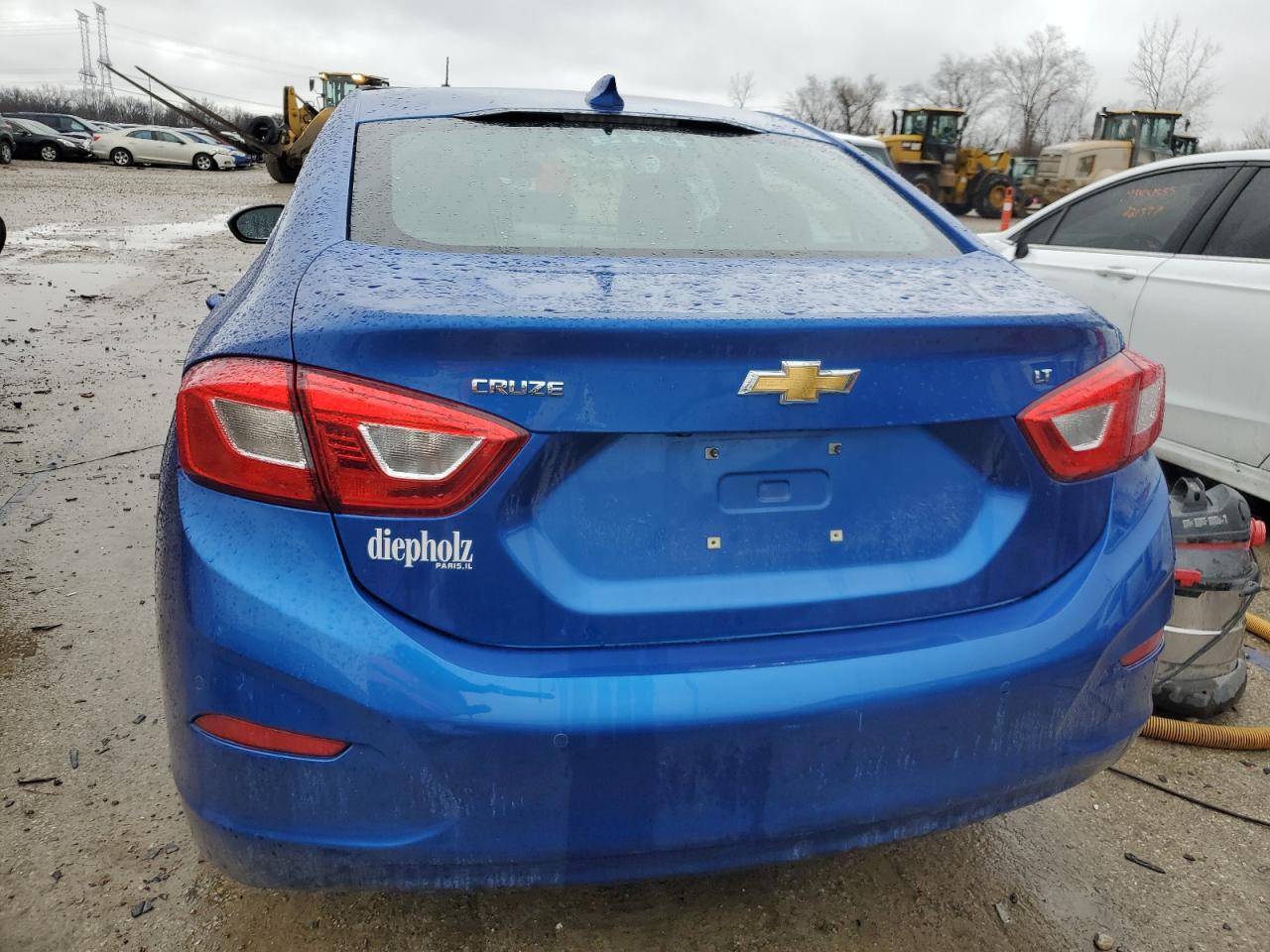 2018 Chevrolet Cruze - Image 6