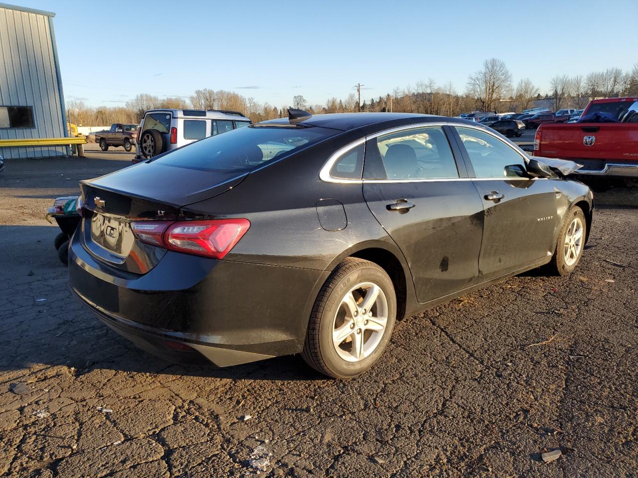 2022 Chevrolet Malibu - Image 3