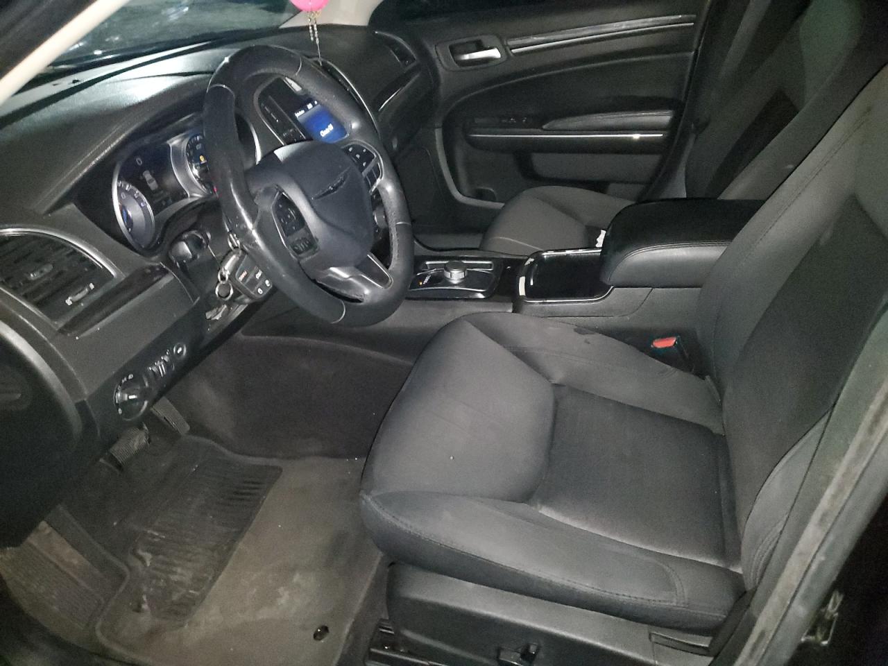 2018 Chrysler 300 Tourin VIN: 327162 Lot: 42861125