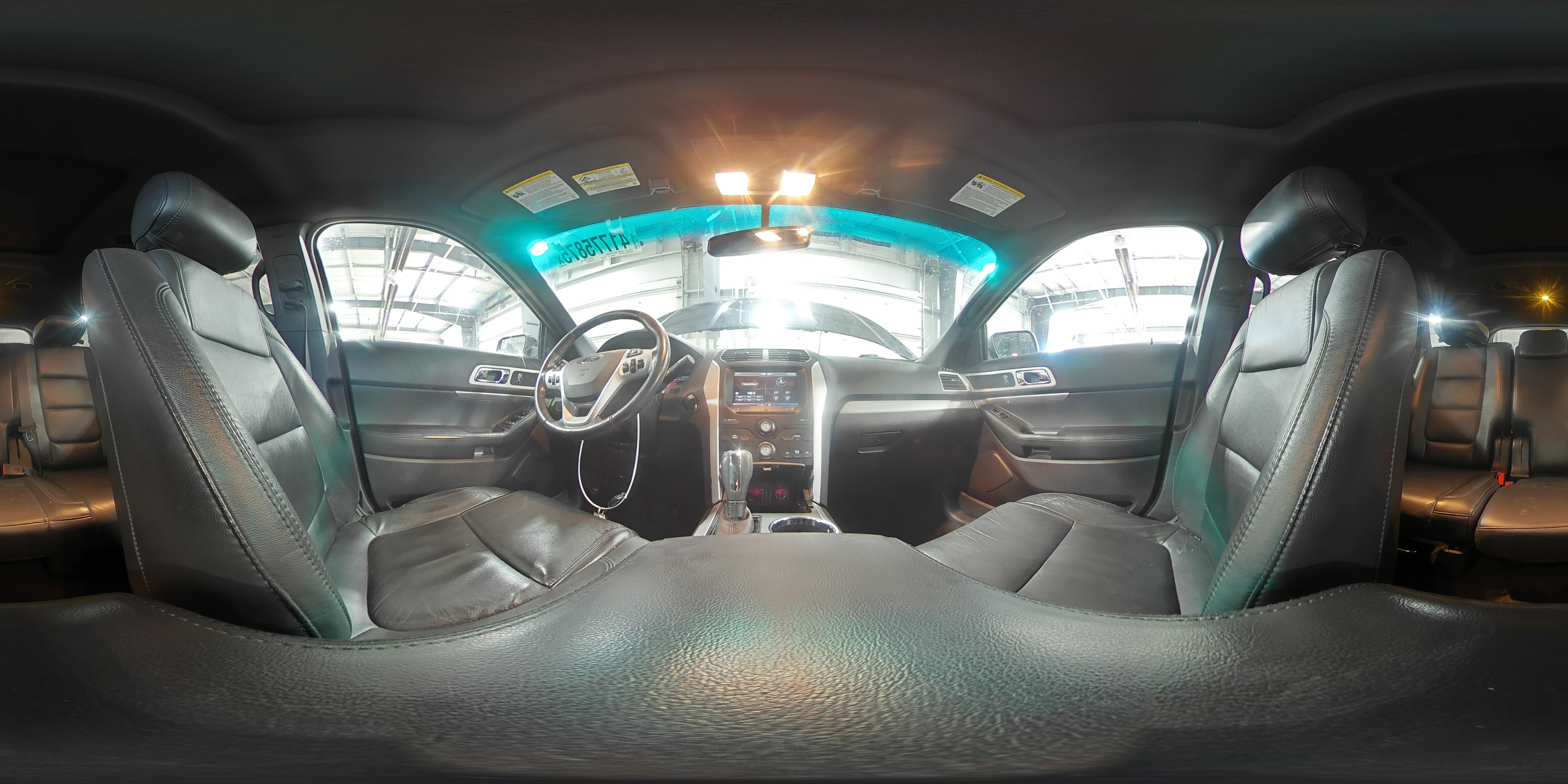 2015 Ford Explorer - Image 15