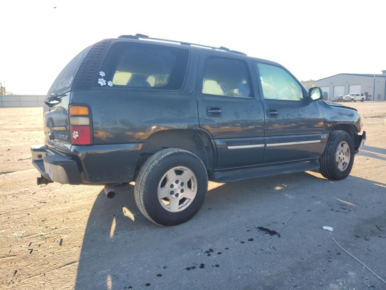 2004 Chevrolet Tahoe - Image 3