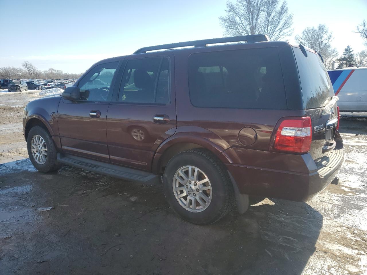 2011 Ford Expedition - Image 2