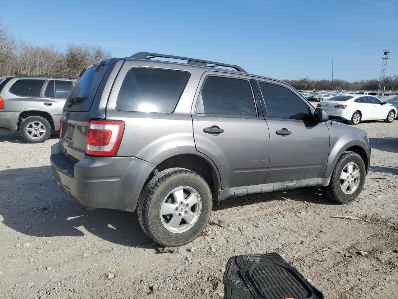 2011 Ford Escape - Image 3