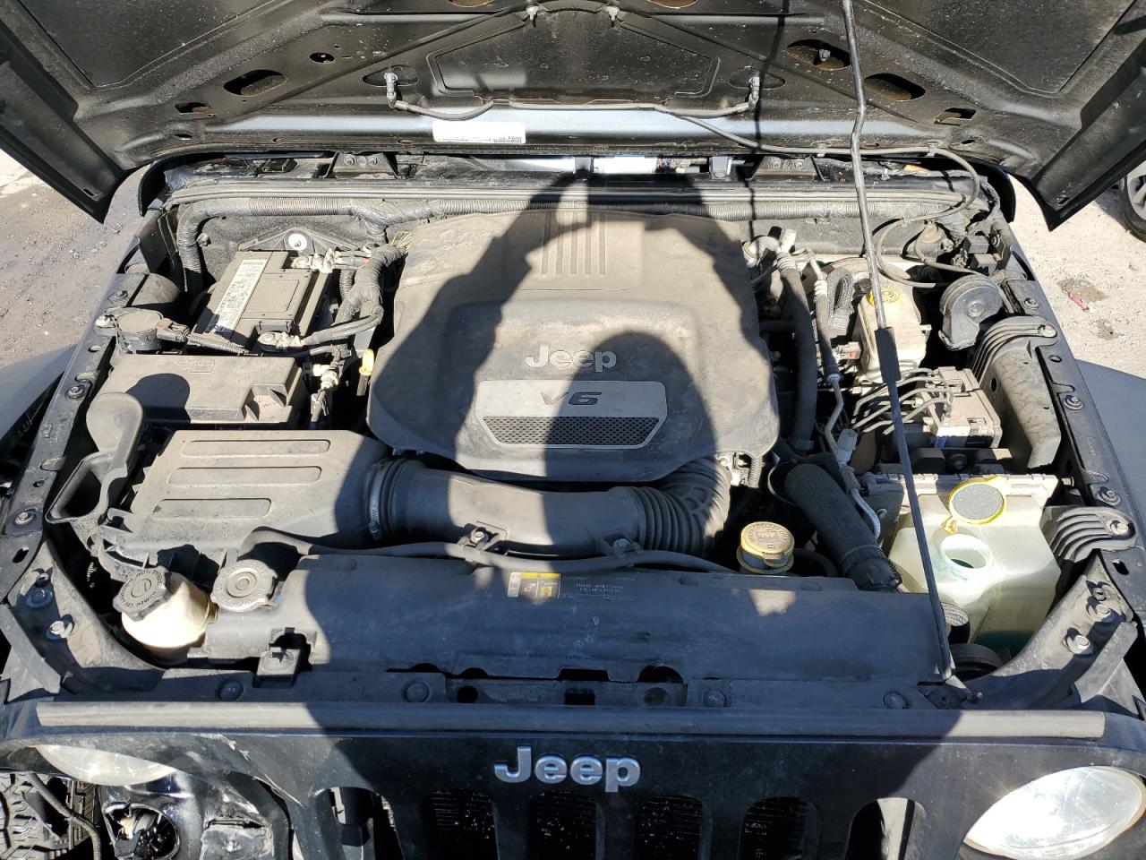2017 Jeep Wrangler - Image 12