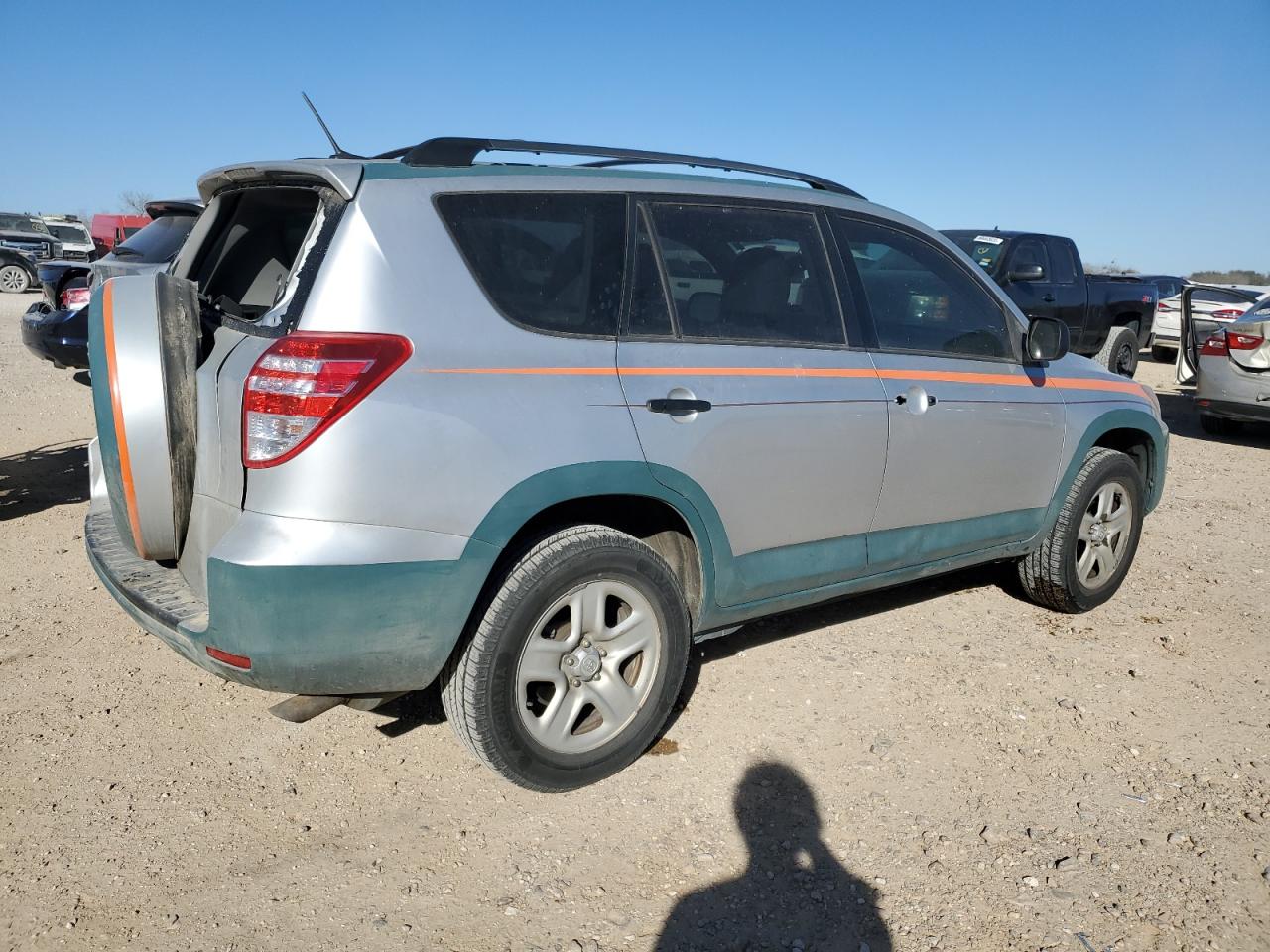 2012 Toyota RAV 4 - Image 3