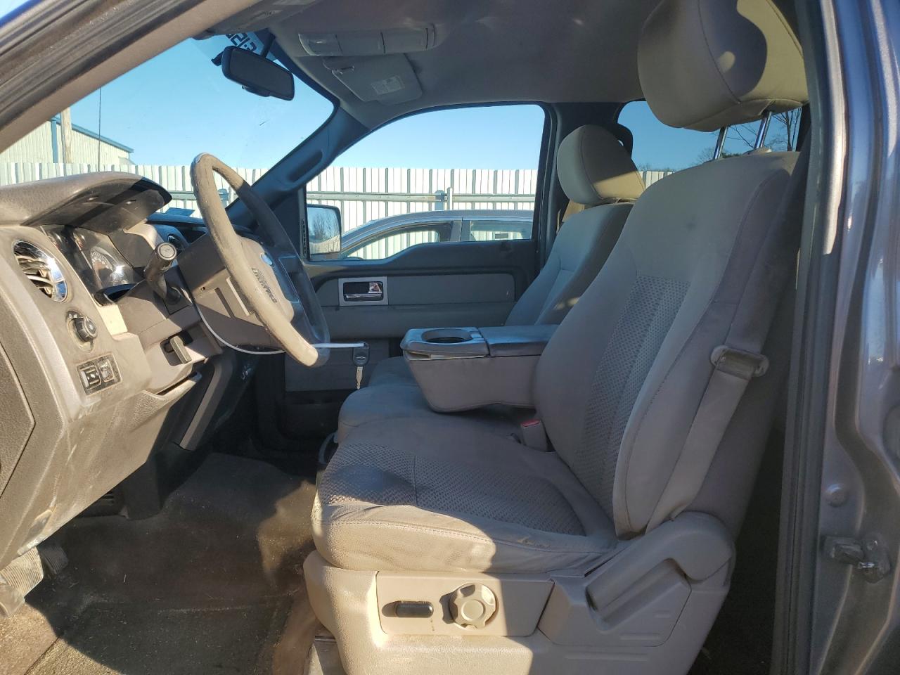 2010 Ford F-150 - Image 7