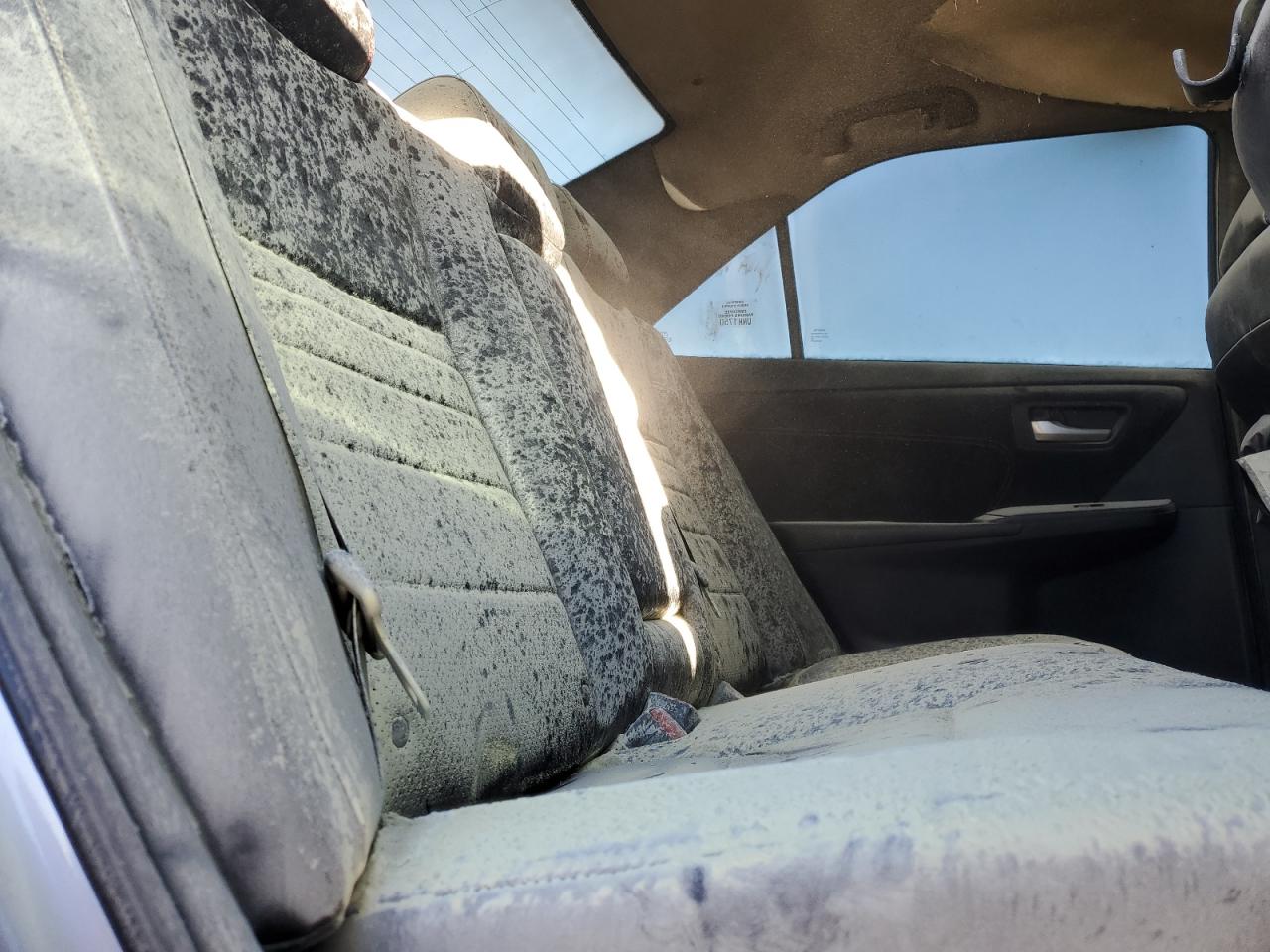 2015 Toyota Camry - Image 10