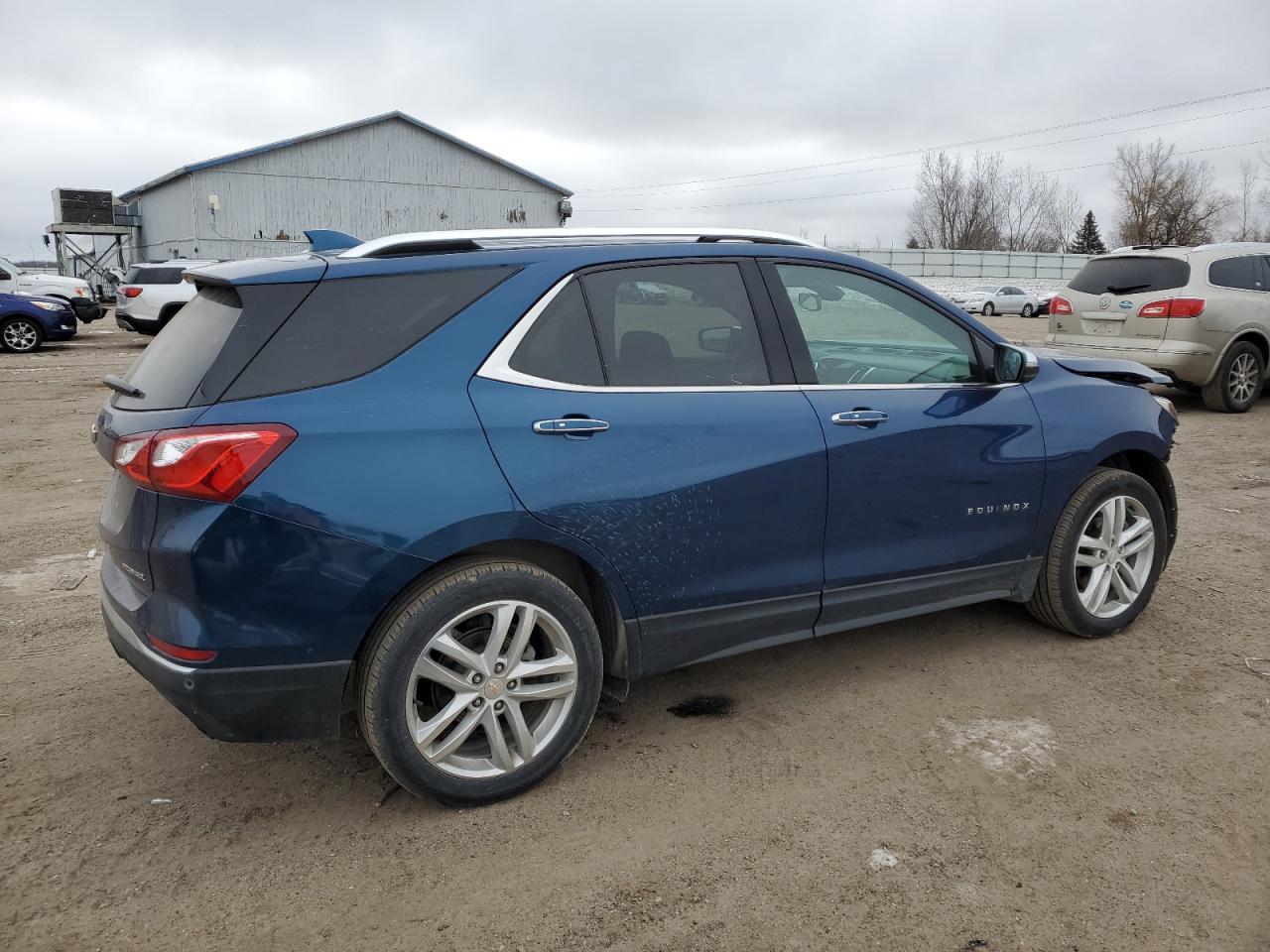 VIN 3GNAXPEX4KL215604 2019 CHEVROLET EQUINOX no.3