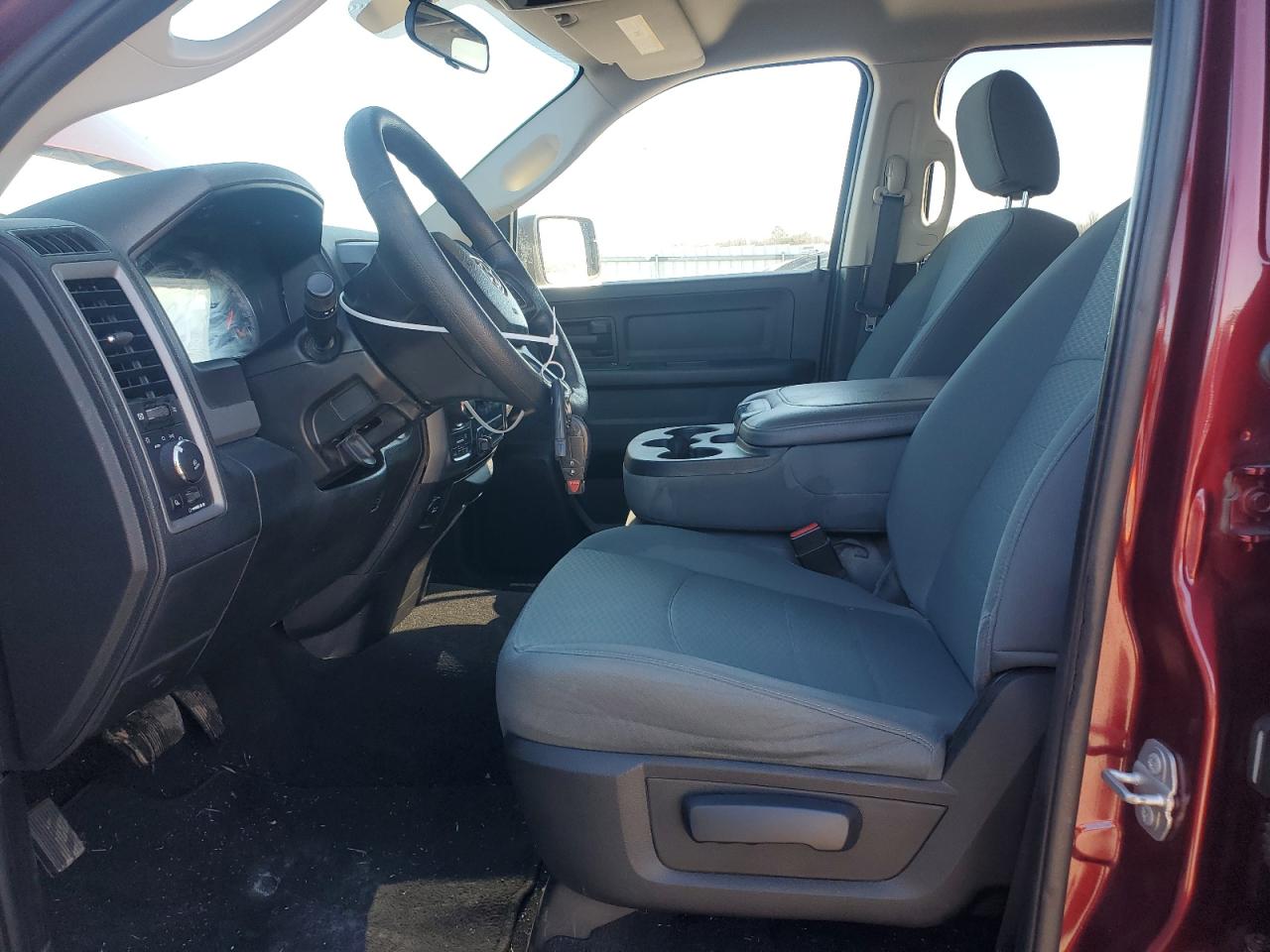 2017 RAM 1500 - Image 7