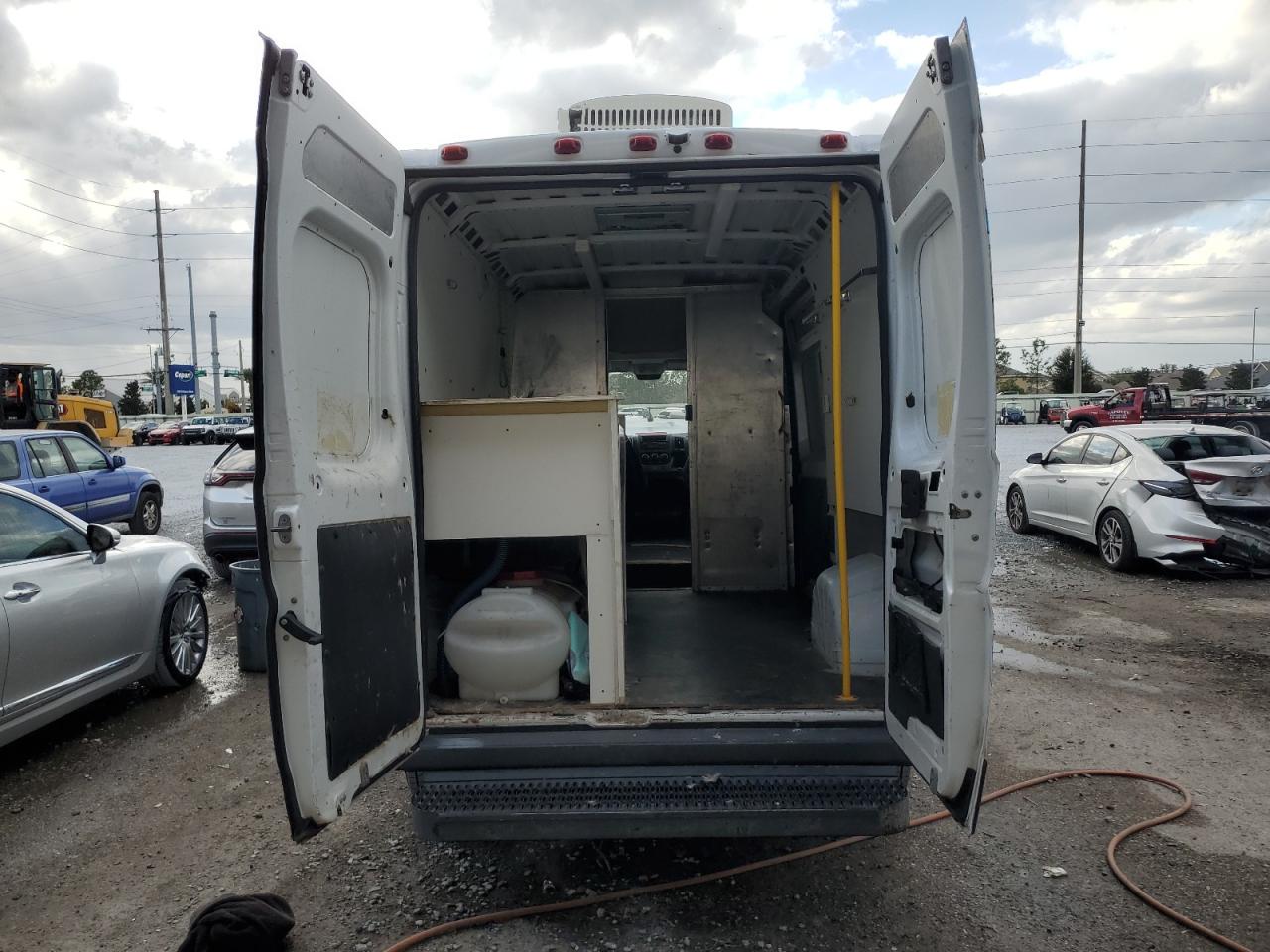 2015 RAM ProMaster City - Image 10