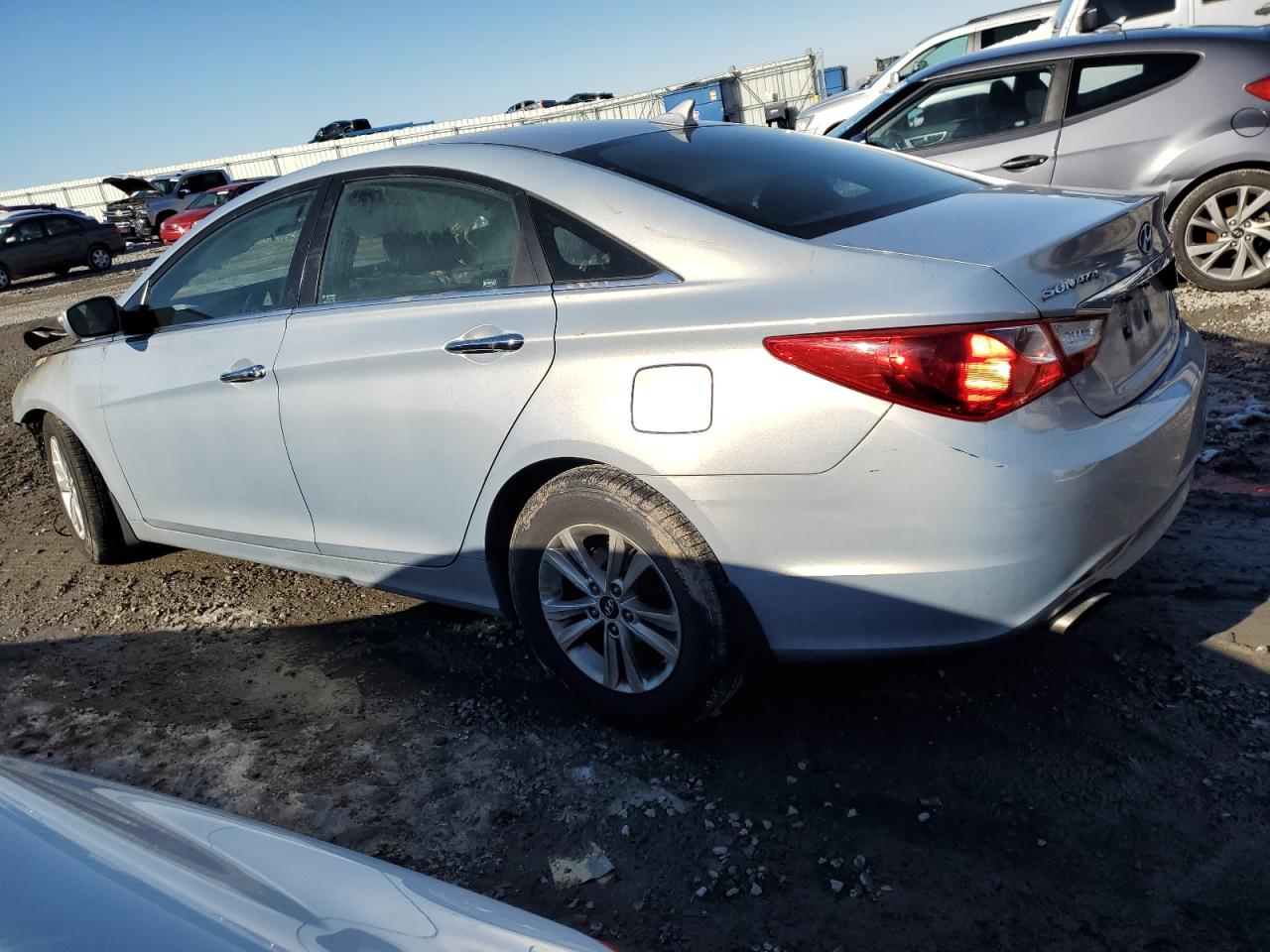 2011 Hyundai Sonata - Image 2