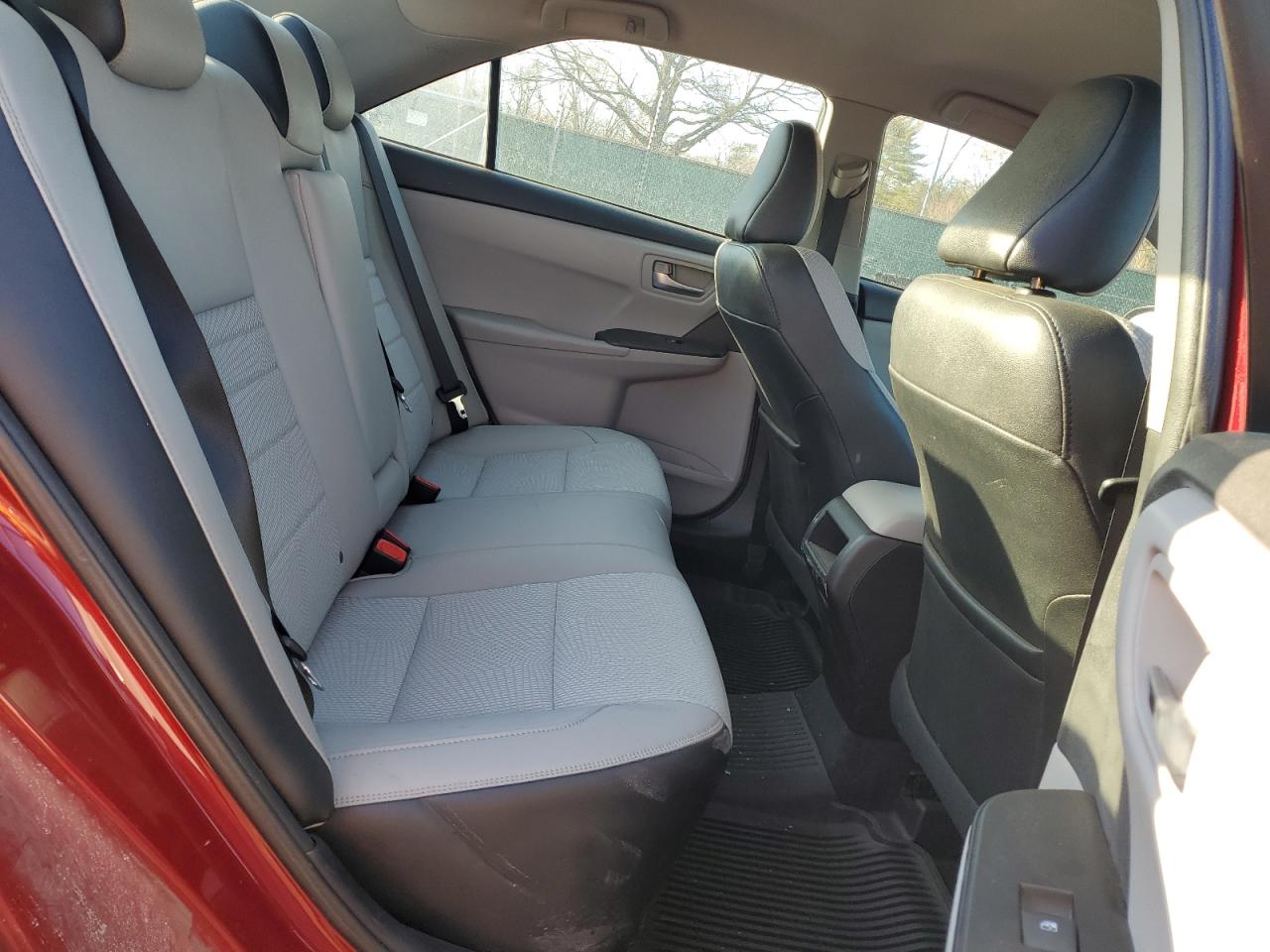 2016 Toyota Camry - Image 10