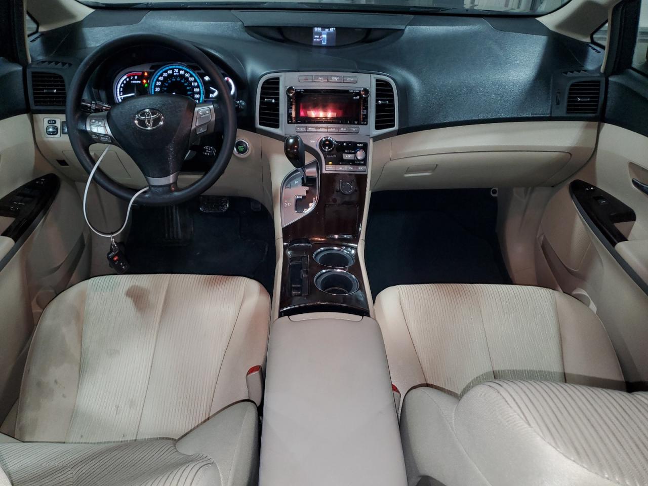 2010 Toyota Venza - Image 8
