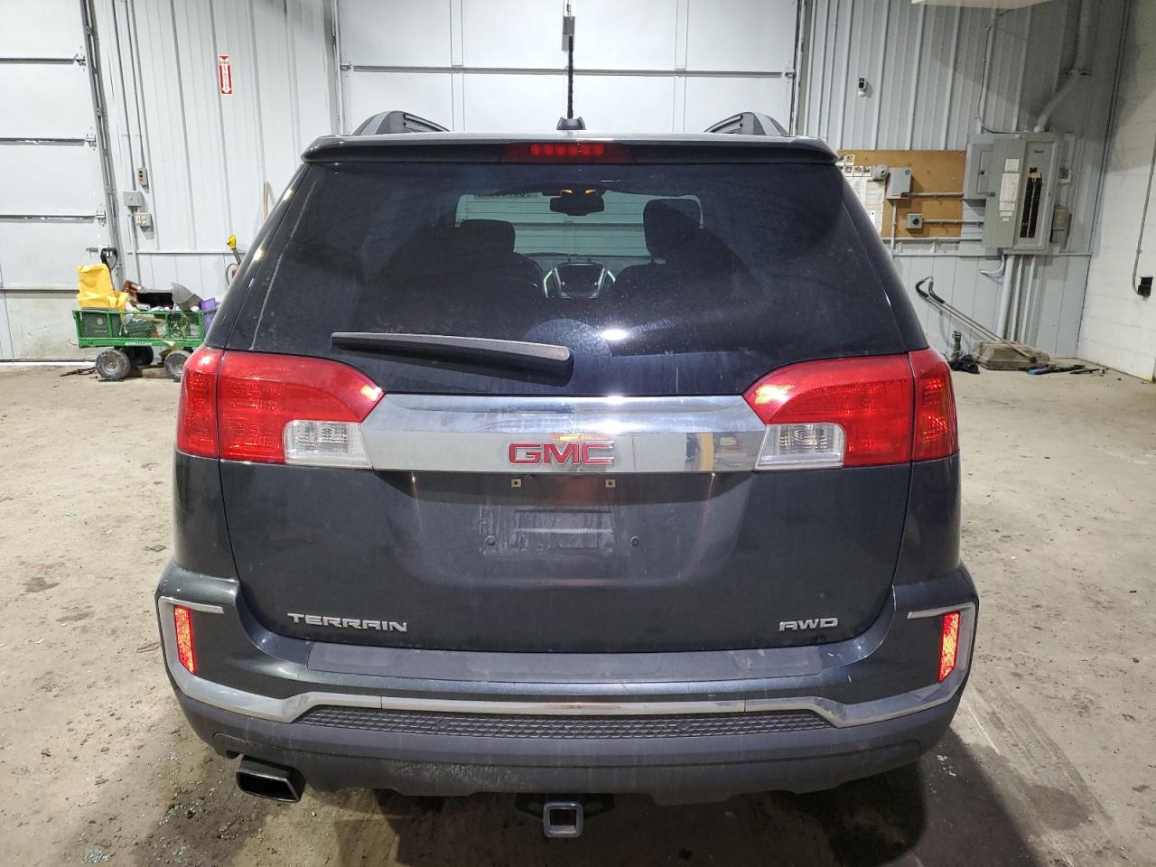 2017 GMC Terrain - Image 6