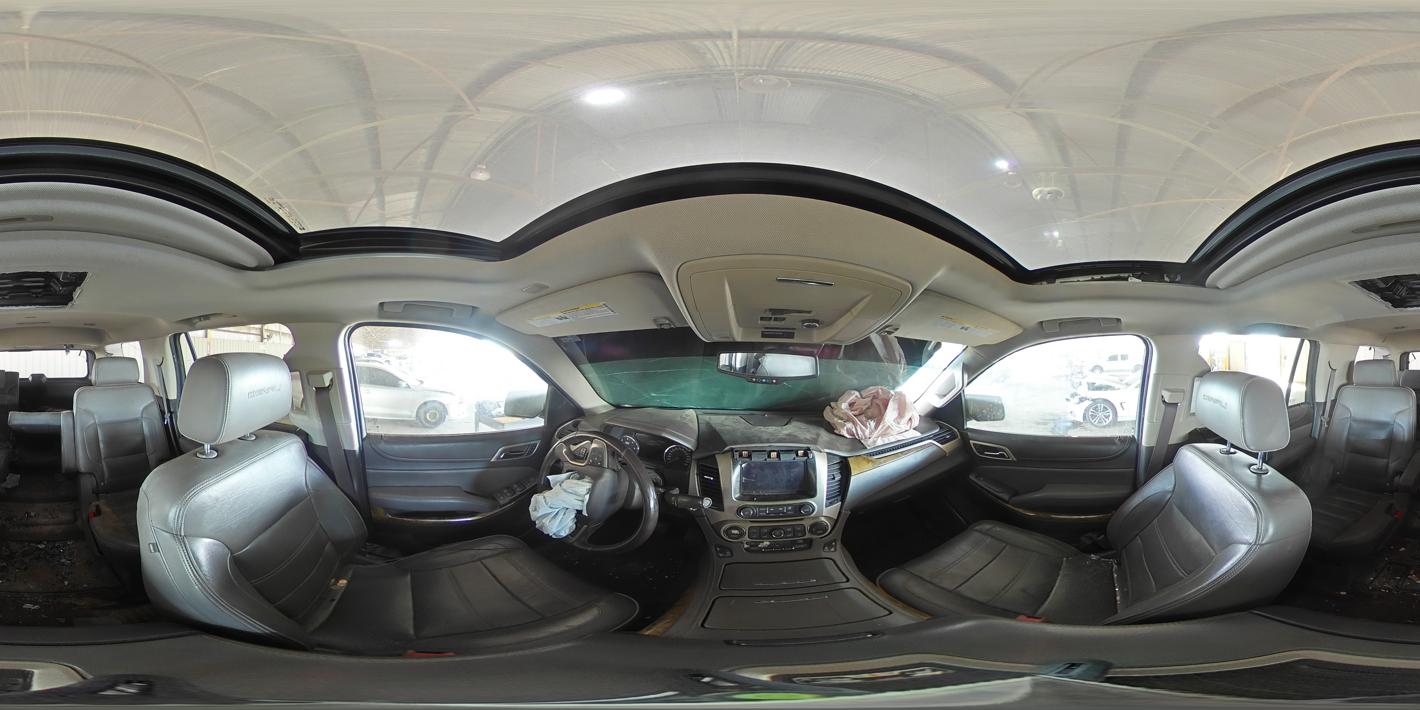 2017 GMC Yukon - Image 13