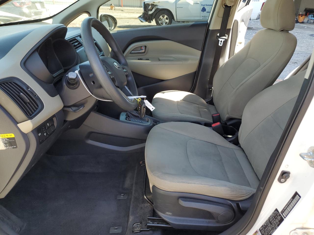 2014 Kia Rio - Image 7