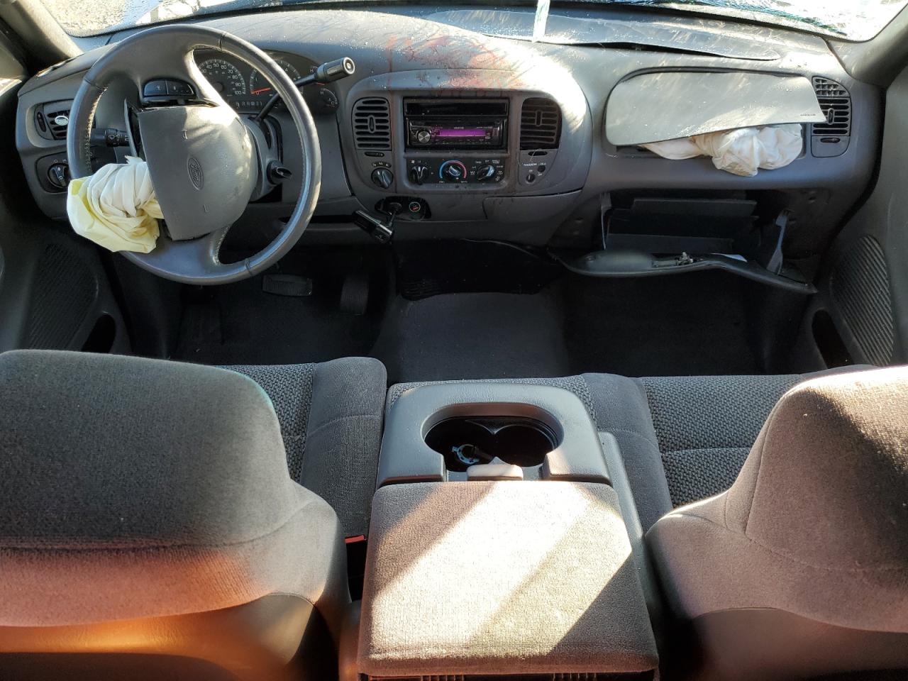 2002 Ford F-150 - Image 8