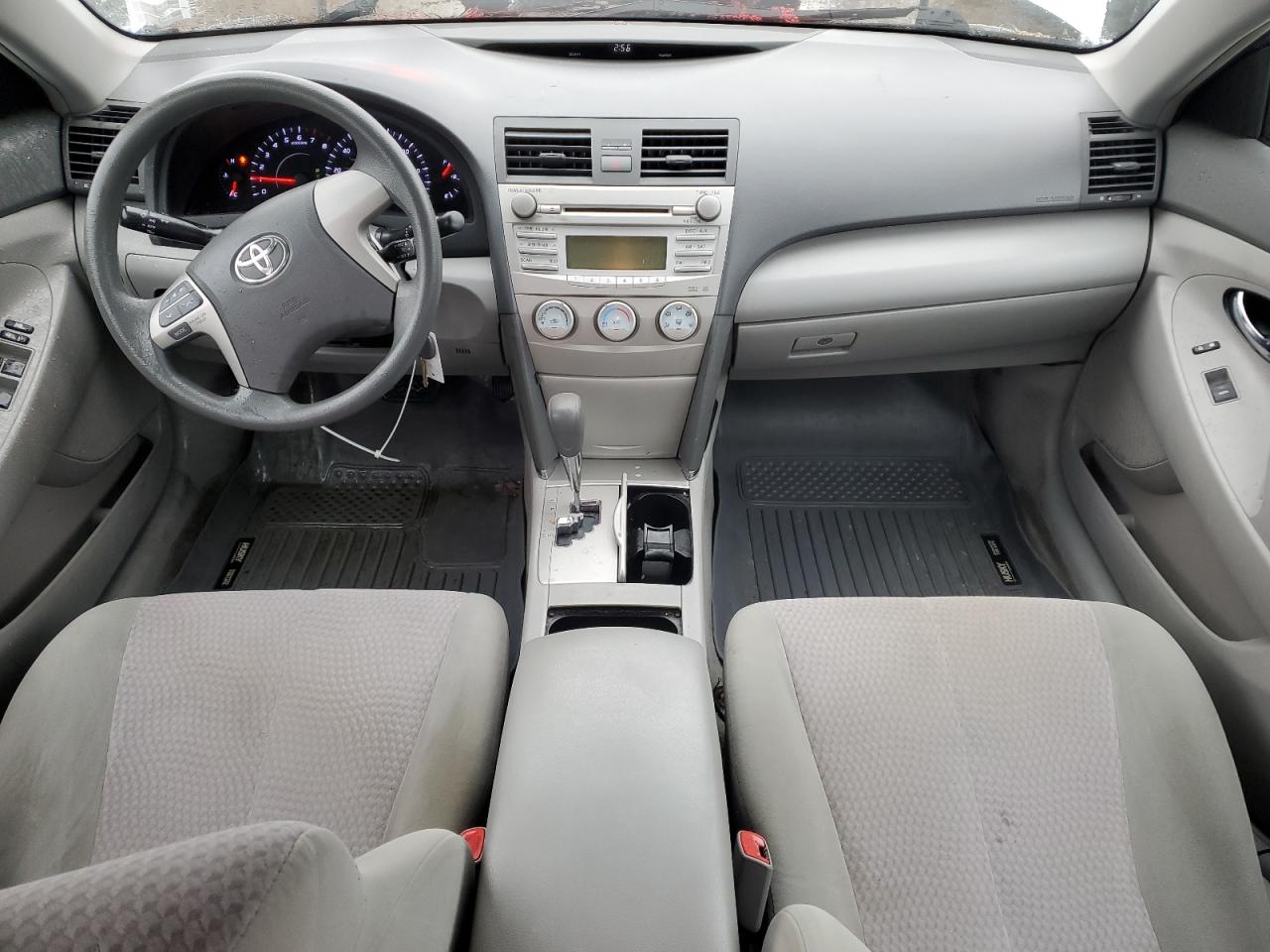 2010 Toyota Camry - Image 8