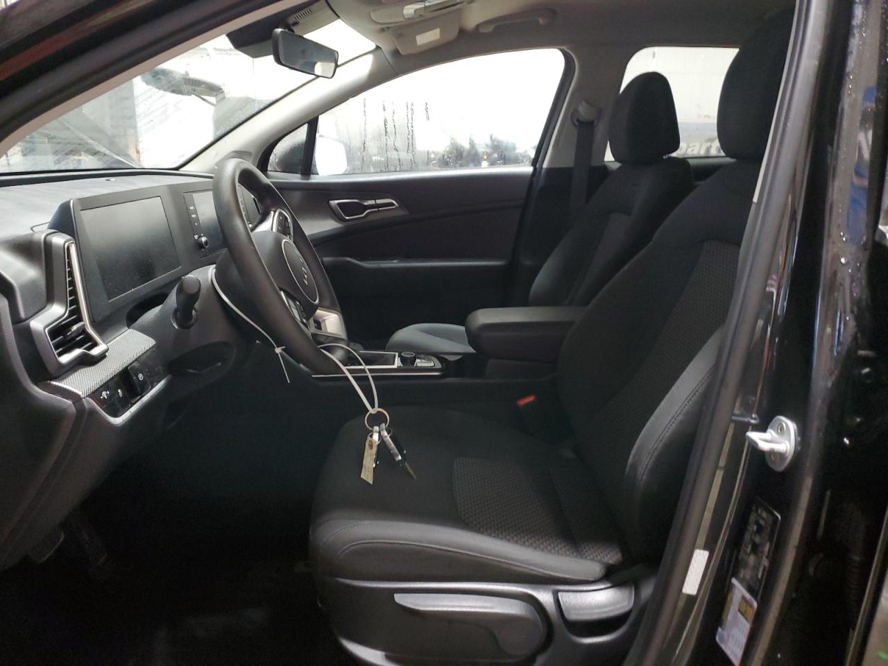2023 Kia Sportage - Image 7