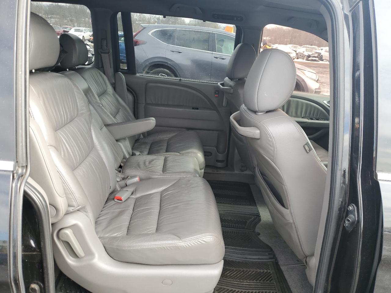 2010 Honda Odyssey - Image 10