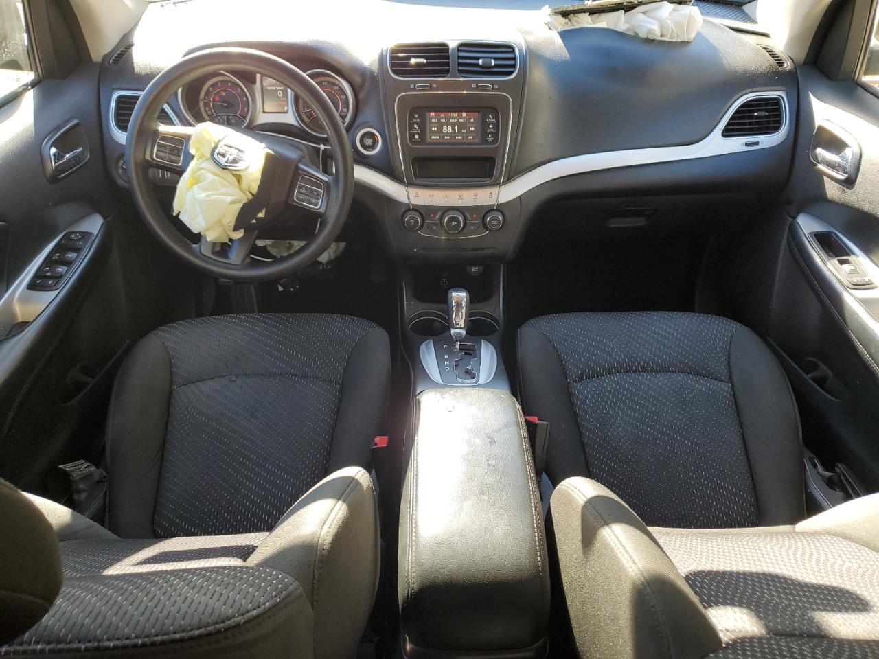 2019 Dodge Journey - Image 8