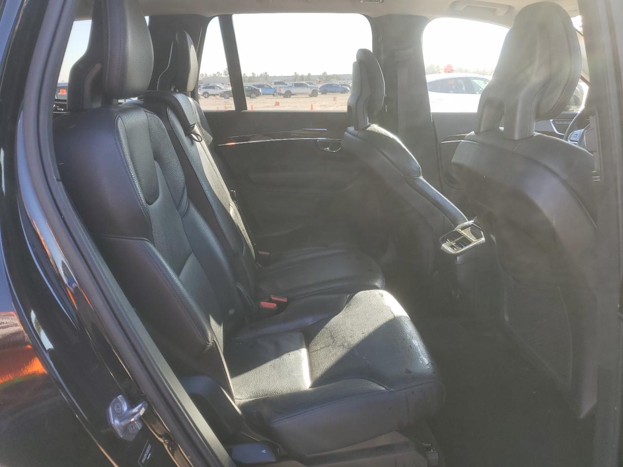 2016 Volvo XC90 - Image 12