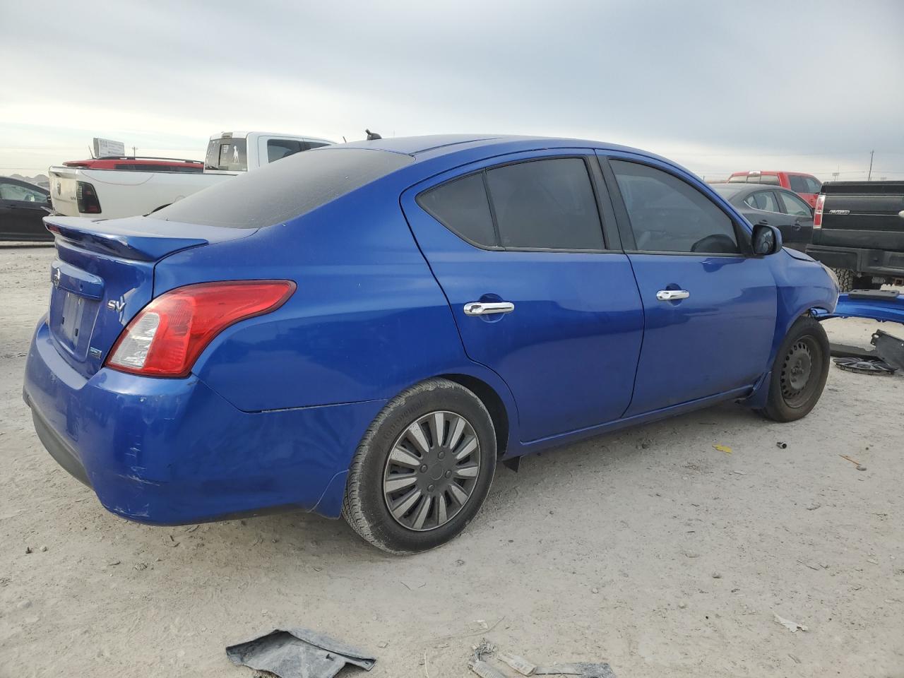 2016 Nissan Versa - Image 3