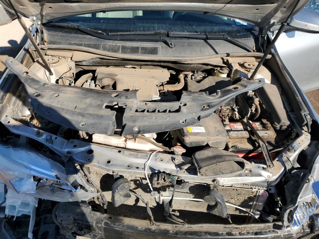 2016 Toyota Camry - Image 13