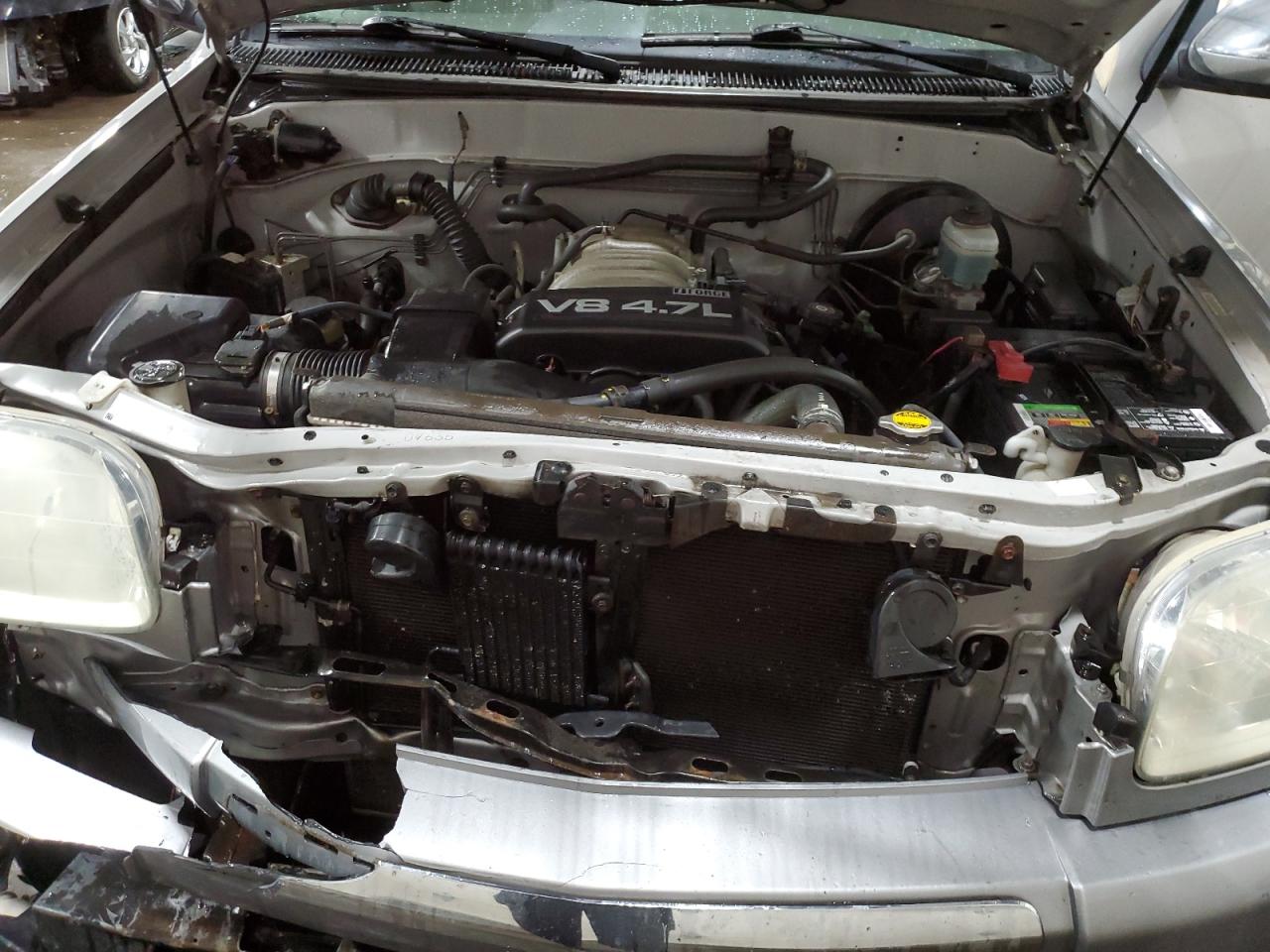 2004 Toyota Tundra - Image 11