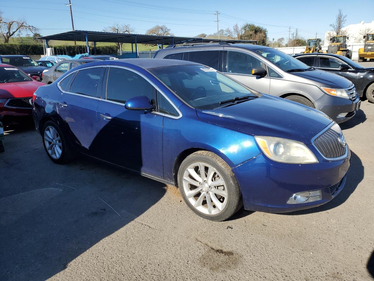 VIN 1G4PP5SK1D4200661 2013 BUICK VERANO no.4