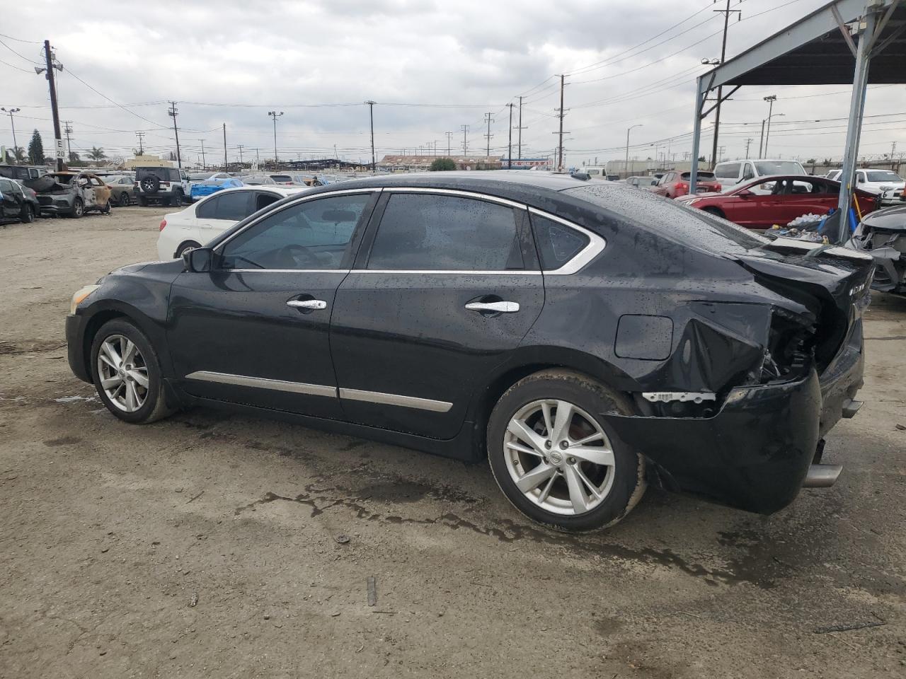 2015 Nissan Altima - Image 2