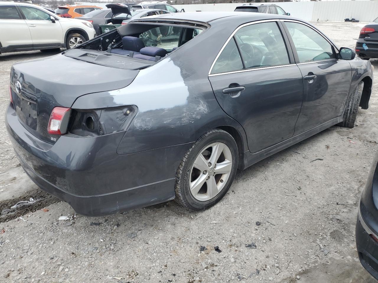 2010 Toyota Camry - Image 3