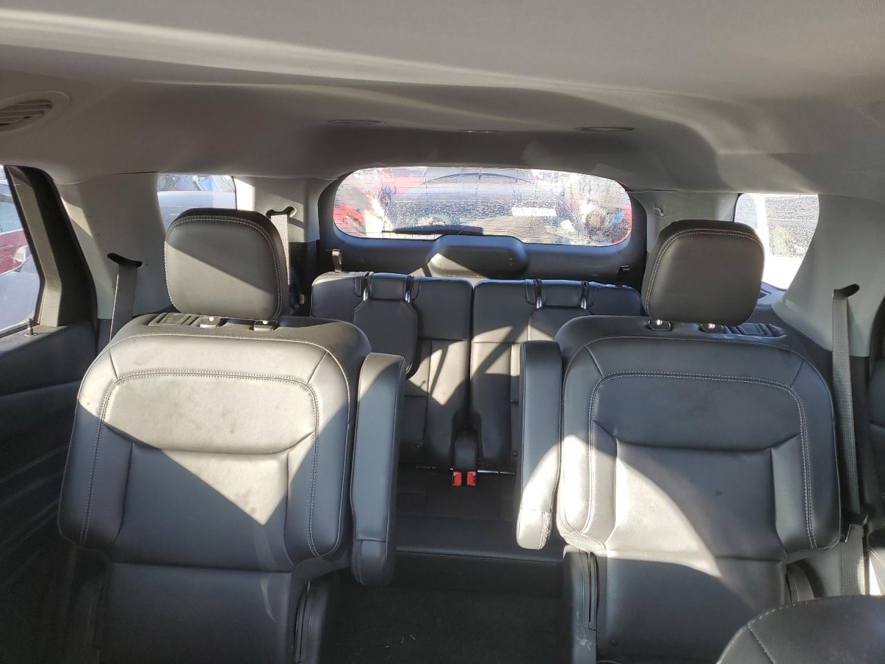 2023 Ford Explorer - Image 10