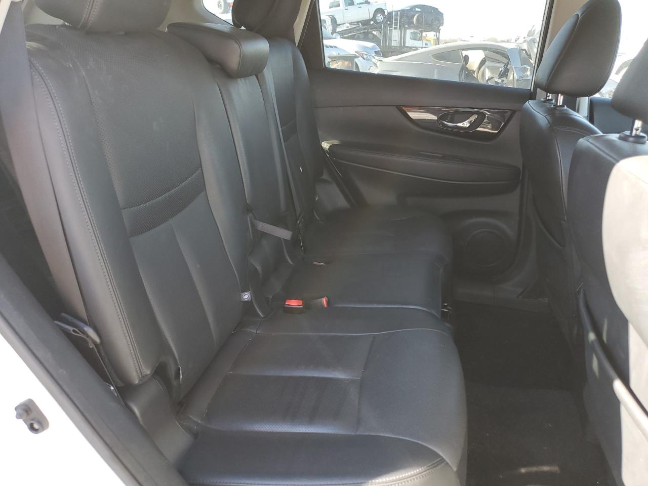 2020 Nissan Rogue - Image 12