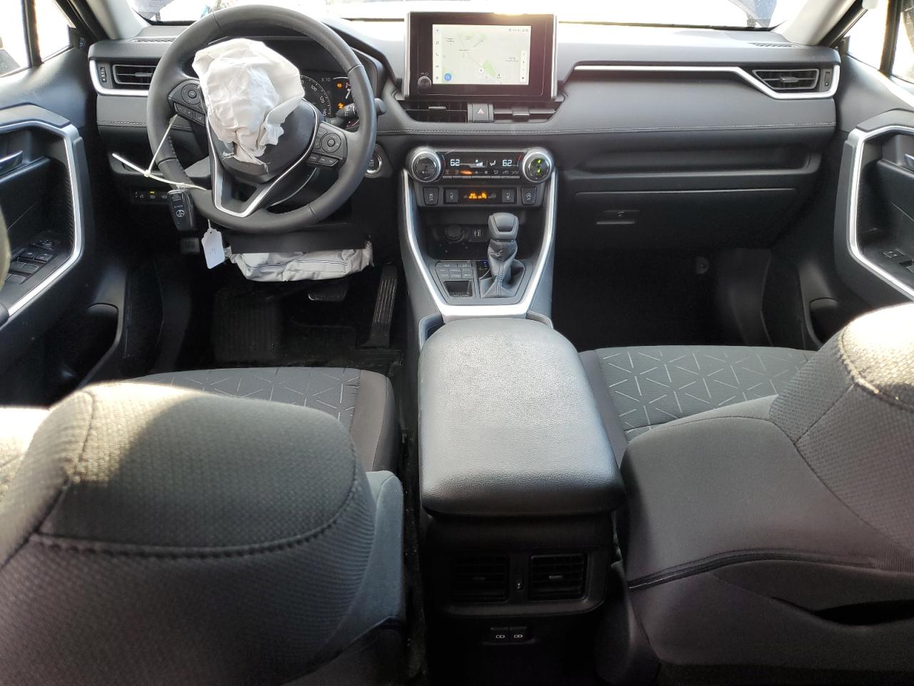 2023 Toyota RAV 4 - Image 8