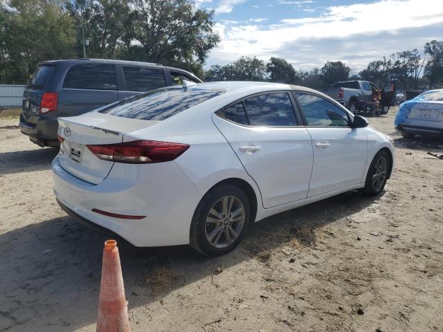  HYUNDAI ELANTRA 2018 Білий