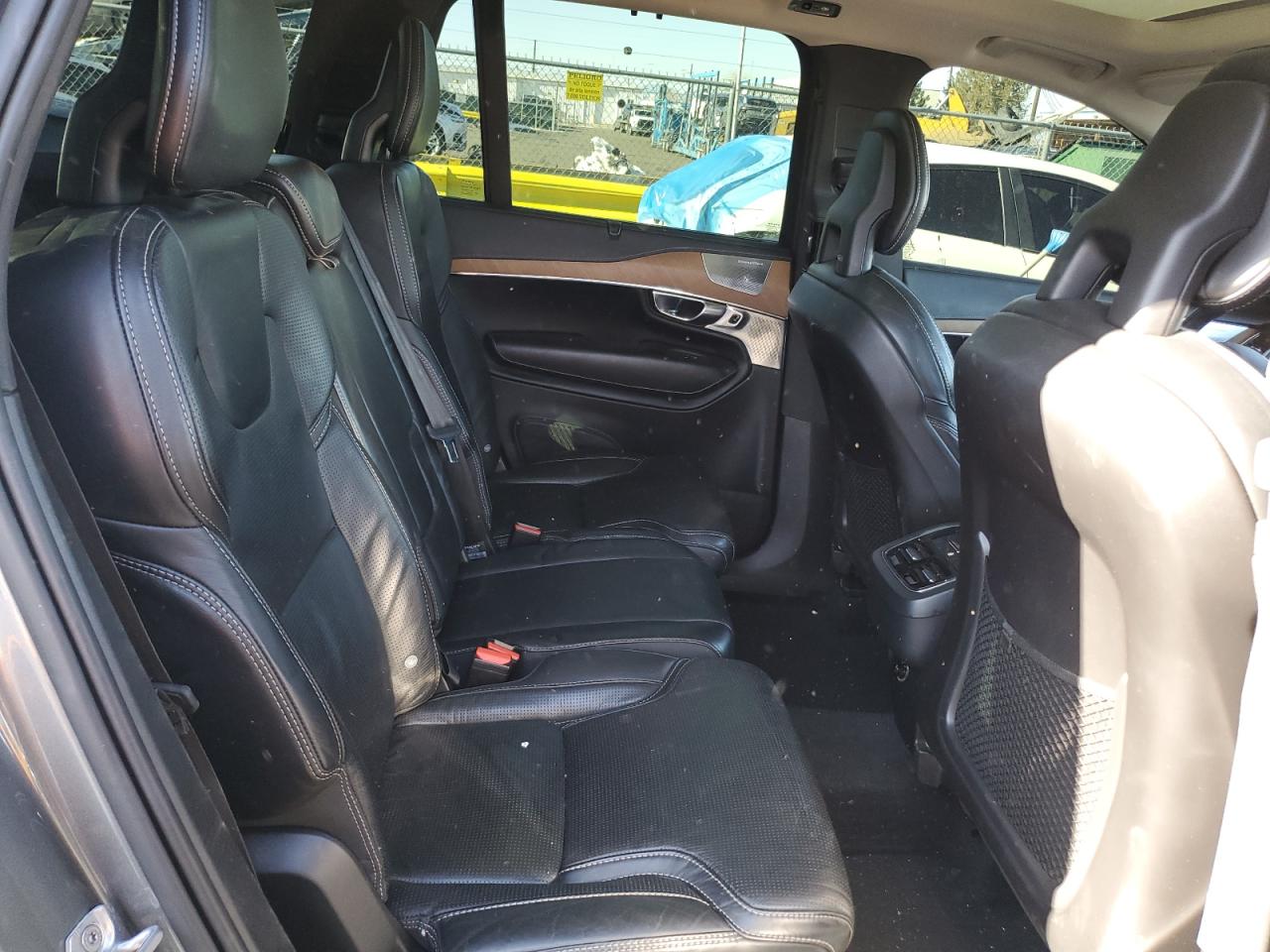2018 Volvo XC90 - Image 11