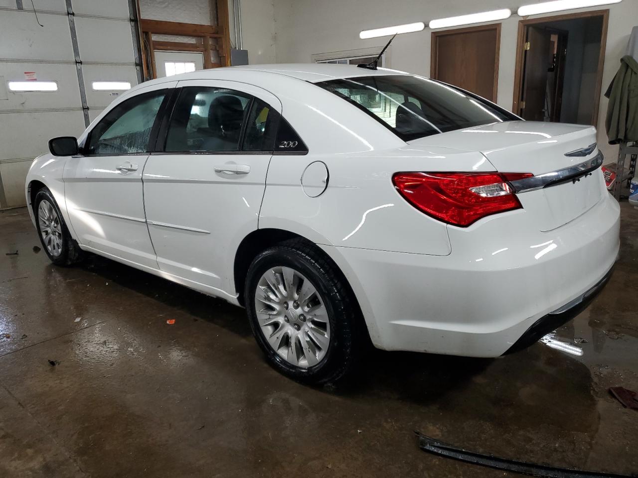 2012 Chrysler 200 - Image 2