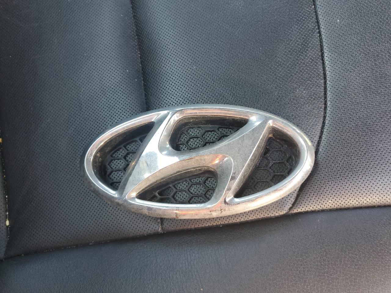 2015 Hyundai Sonata - Image 12