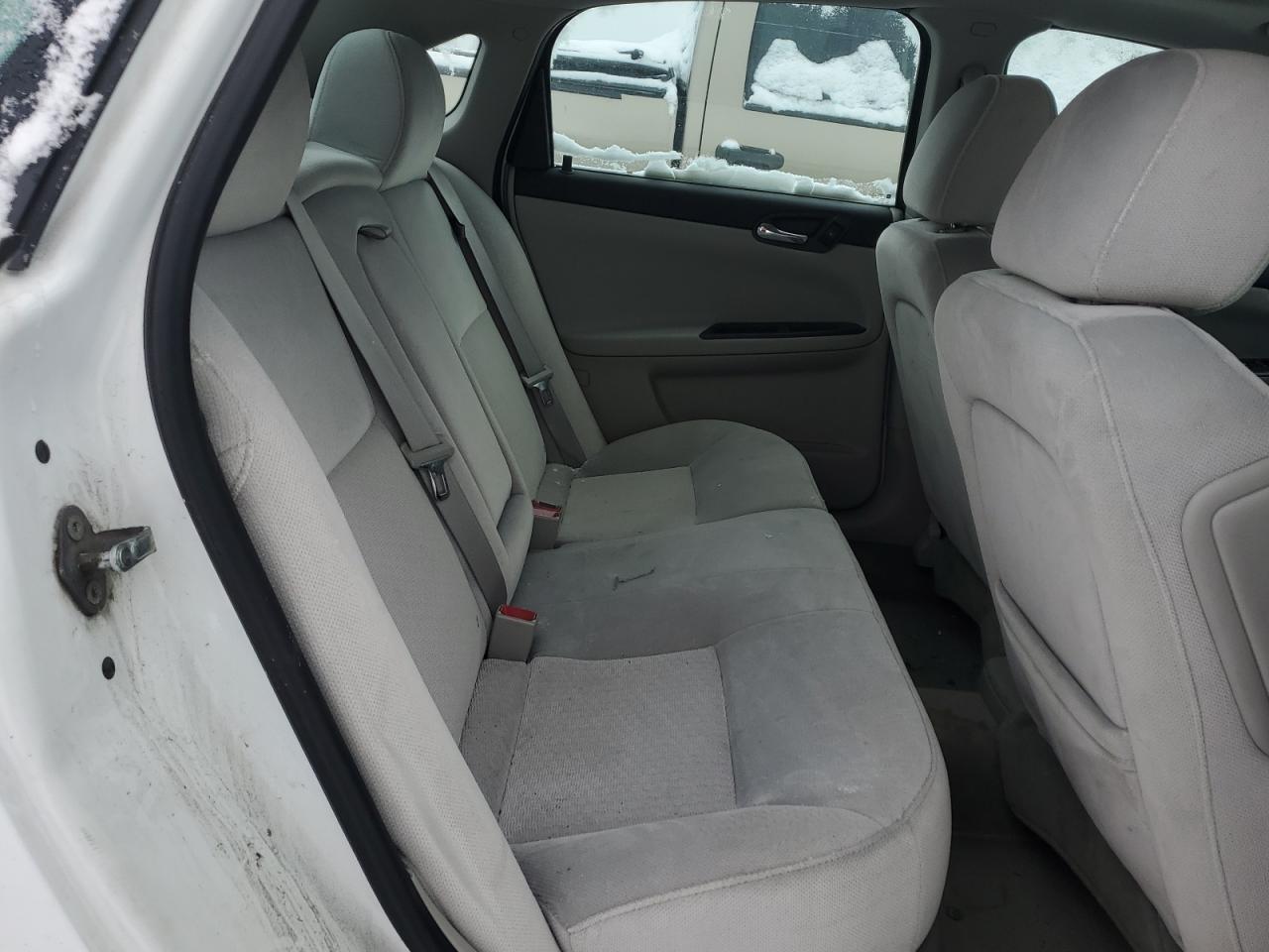 2012 Chevrolet Impala - Image 10
