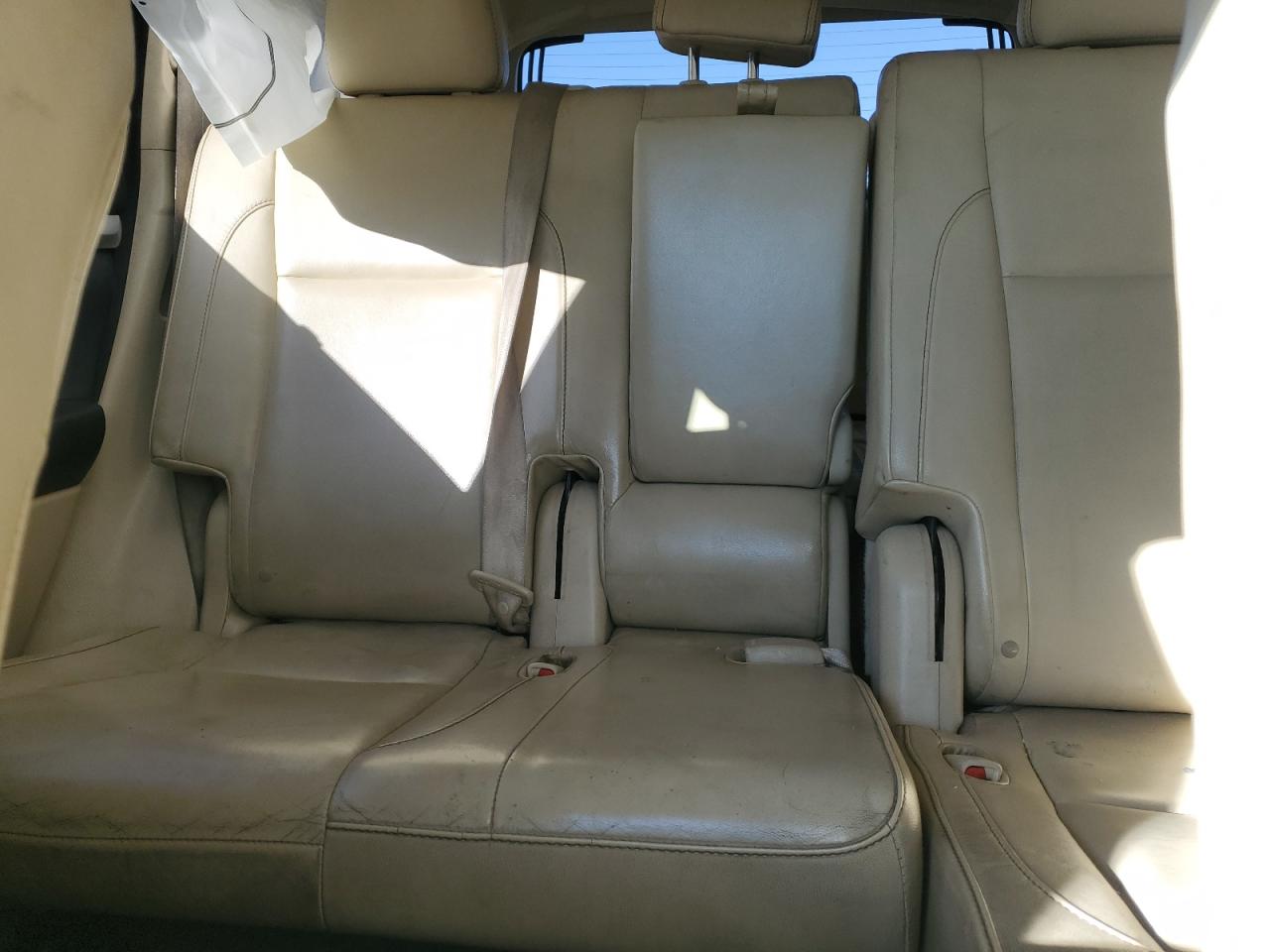 2015 Toyota Highlander - Image 10