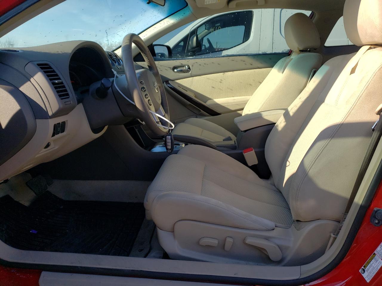 2010 Nissan Altima - Image 7