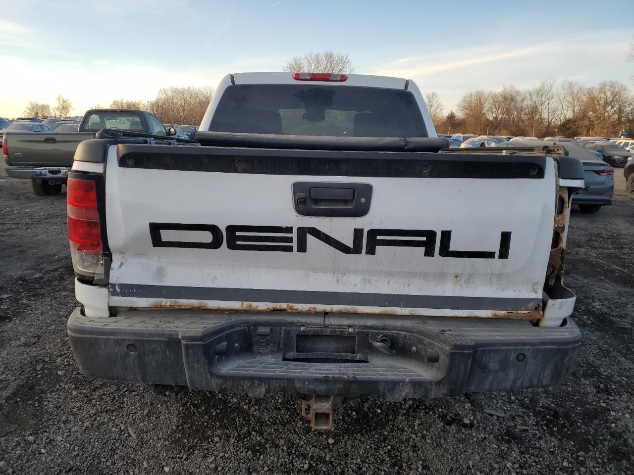 2009 GMC Sierra - Image 6