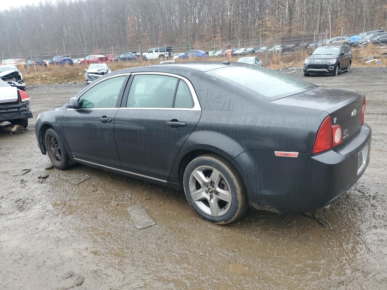 2009 Chevrolet Malibu - Image 2